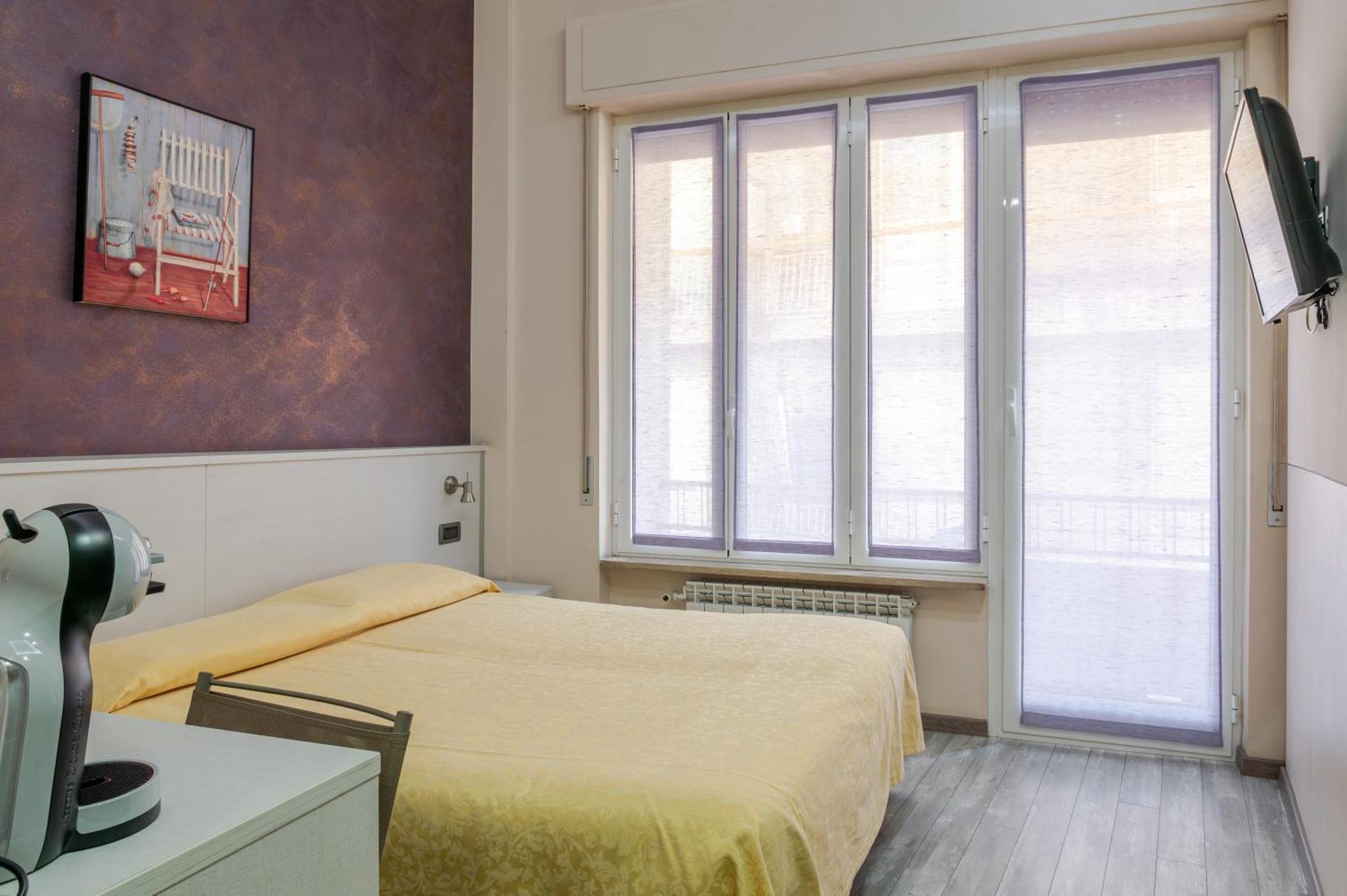 Hotel Posta - 3 Stars - Comfortable Stay In Ventimiglia Esterno foto