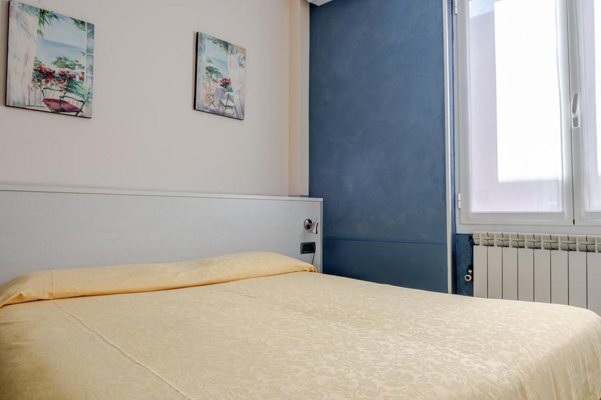 Hotel Posta - 3 Stars - Comfortable Stay In Ventimiglia Esterno foto