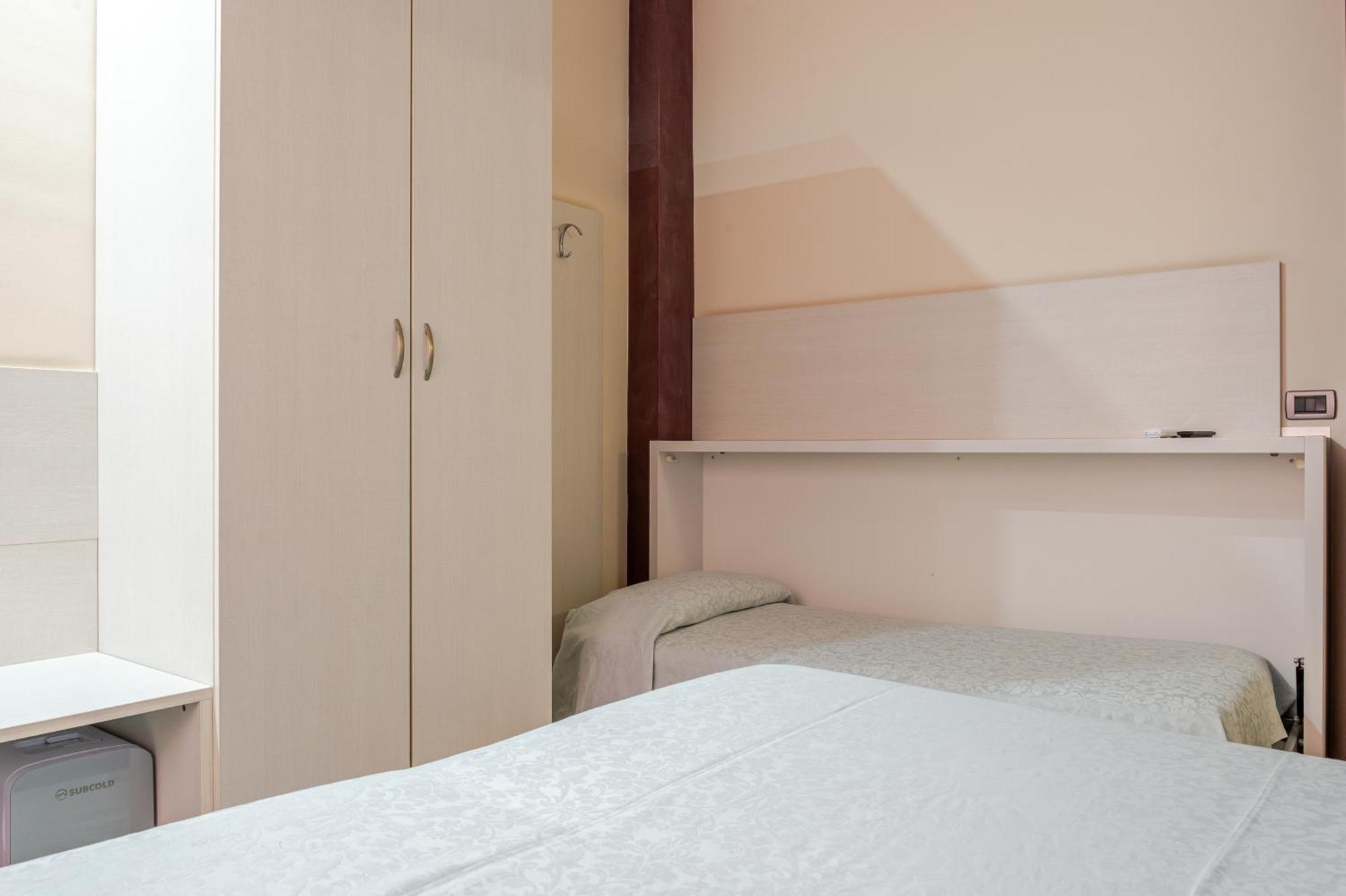 Hotel Posta - 3 Stars - Comfortable Stay In Ventimiglia Esterno foto